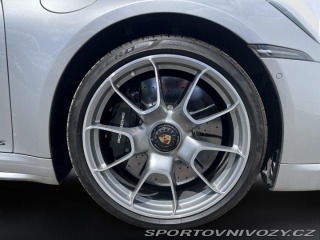 Porsche 911 Turbo S 2021