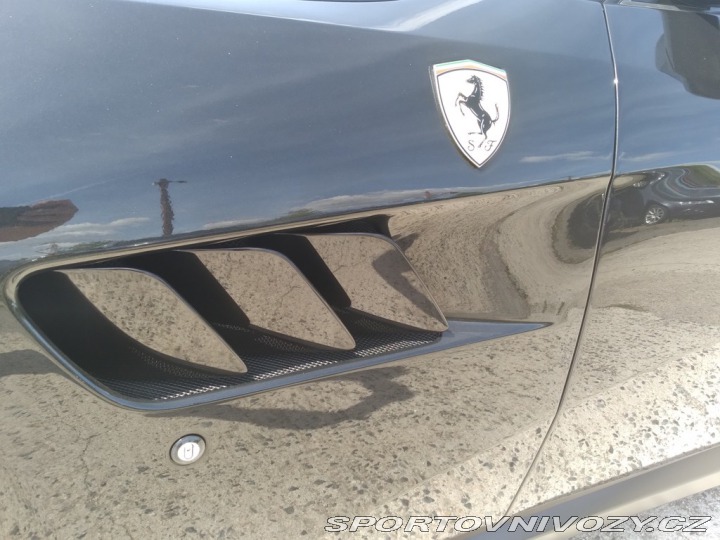 Ferrari GTC4Lusso V12 2018