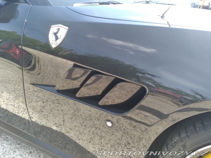 Ferrari GTC4Lusso V12 2018