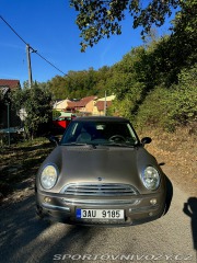 Mini Cooper R50 2003