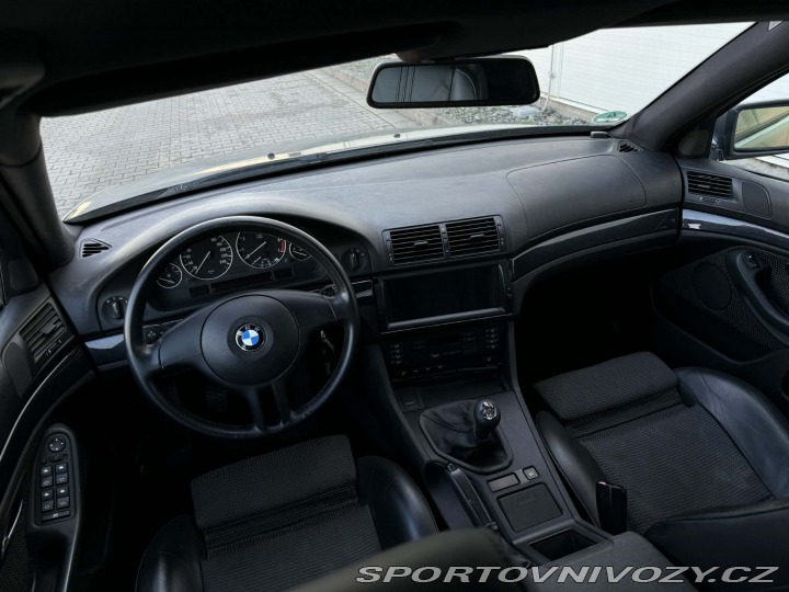 BMW 5 BMW E39 520i 6 válec 2003