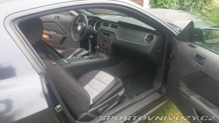 Ford Mustang  2010
