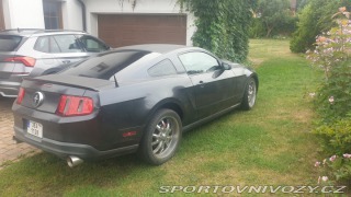 Ford Mustang  2010