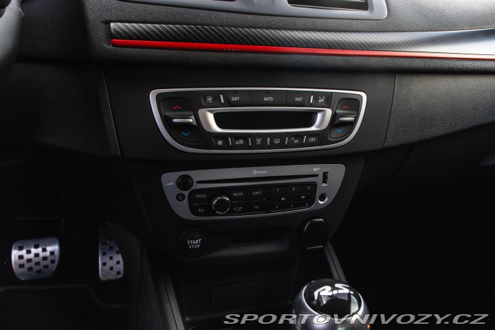 Renault Mégane RS Trophy R DPH*1/250 2015
