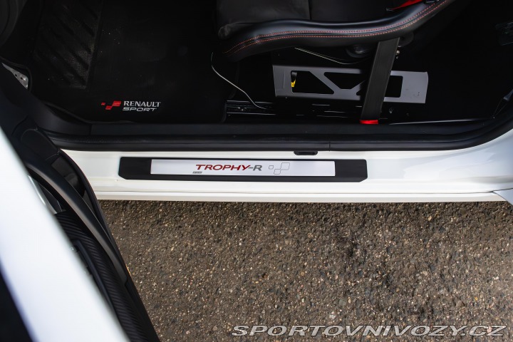 Renault Mégane RS Trophy R DPH*1/250 2015