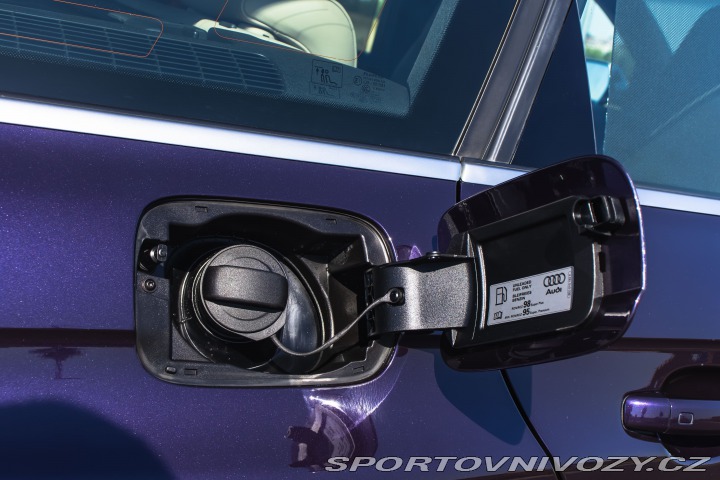 Audi RS4 Avant B8 DPH 2013