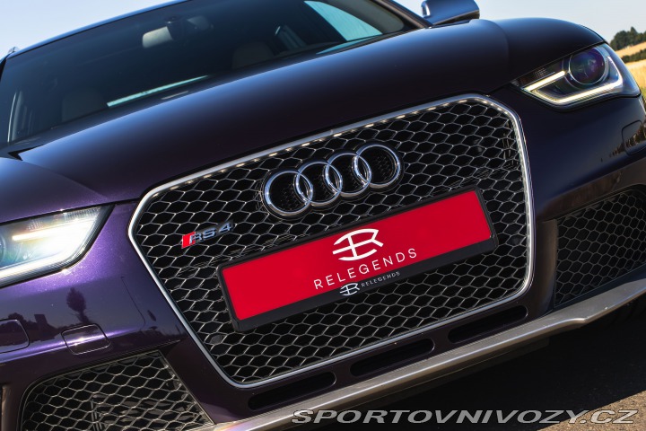 Audi RS4 Avant B8 DPH 2013