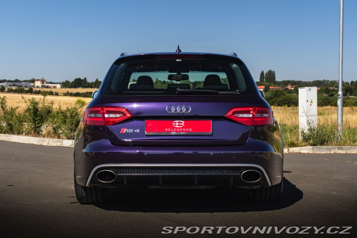 Audi RS4 Avant B8 DPH 2013
