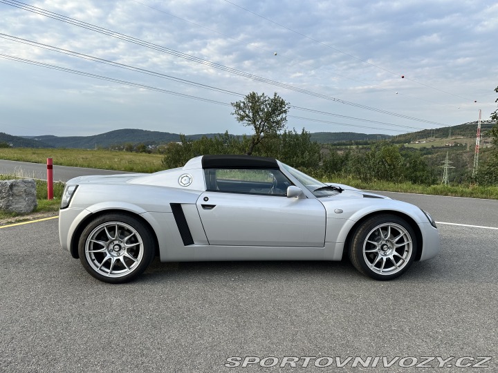 Opel Speedster 2002