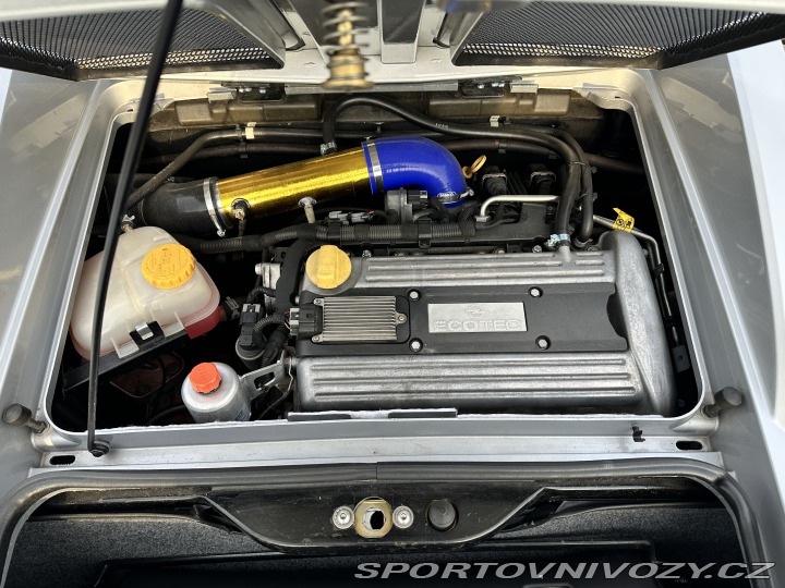 Opel Speedster 2002