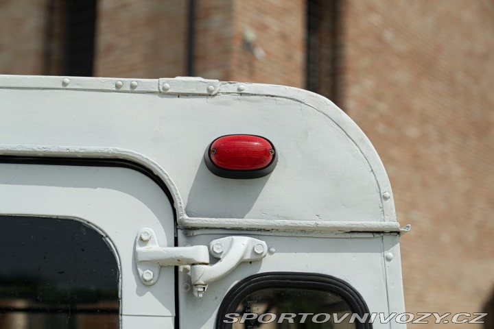 Ostatní značky Ostatní modely Land Rover 88 SERIE II A 1977