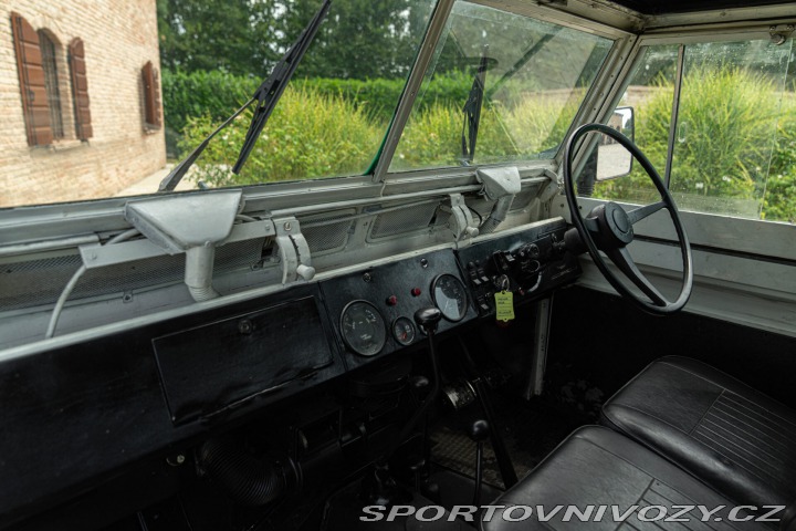 Ostatní značky Ostatní modely Land Rover 88 SERIE II A 1977