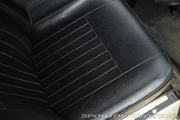 Ostatní značky Ostatní modely Land Rover 88 SERIE II A 1977