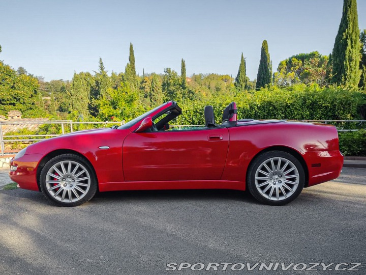Maserati Spyder 2002