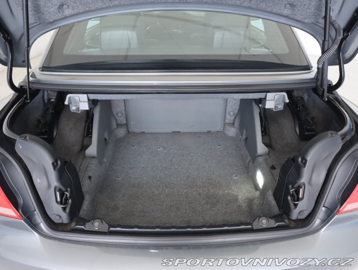 BMW 3 325 i 2007