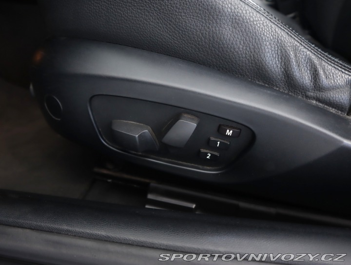 BMW 3 325 i 2007