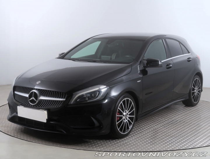 Mercedes-Benz A AMG line A 180 2017