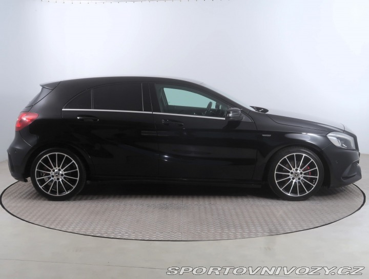 Mercedes-Benz A AMG line A 180 2017