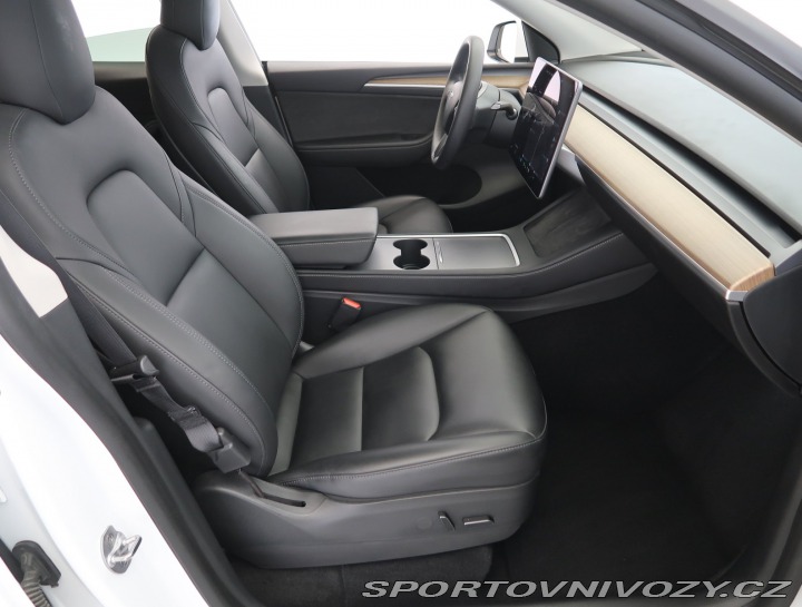 Tesla Model Y Long Range AWD 75kWh 2021