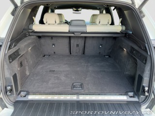 BMW X5 xDrive50e 2025