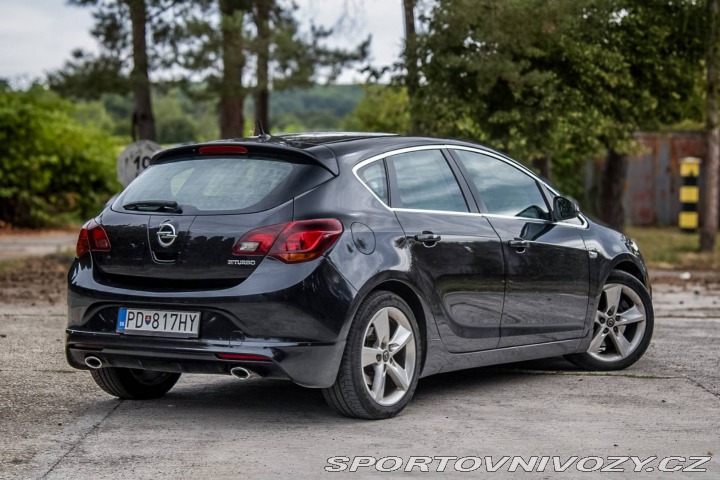 Opel Astra J 2.0 CDTI 143kW MT/6 20 2014