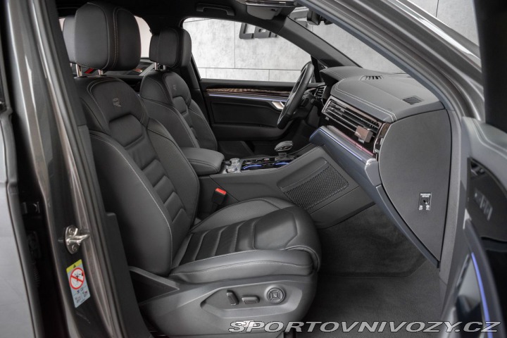 Volkswagen Ostatní modely Touareg 3.0 TDI R-LINE*ZÁRUKA*TAŽ 2024