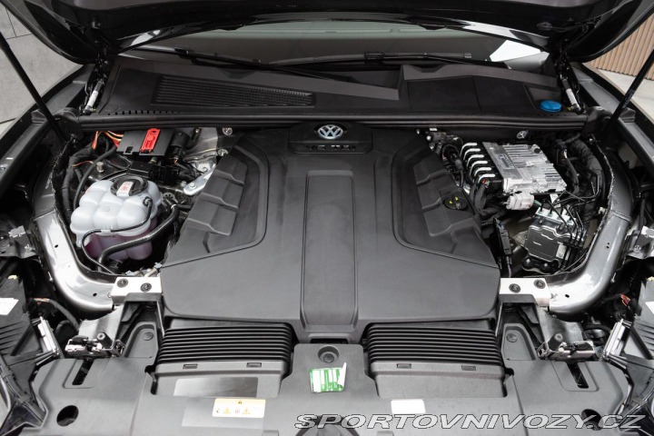 Volkswagen Ostatní modely Touareg 3.0 TDI R-LINE*ZÁRUKA*TAŽ 2024
