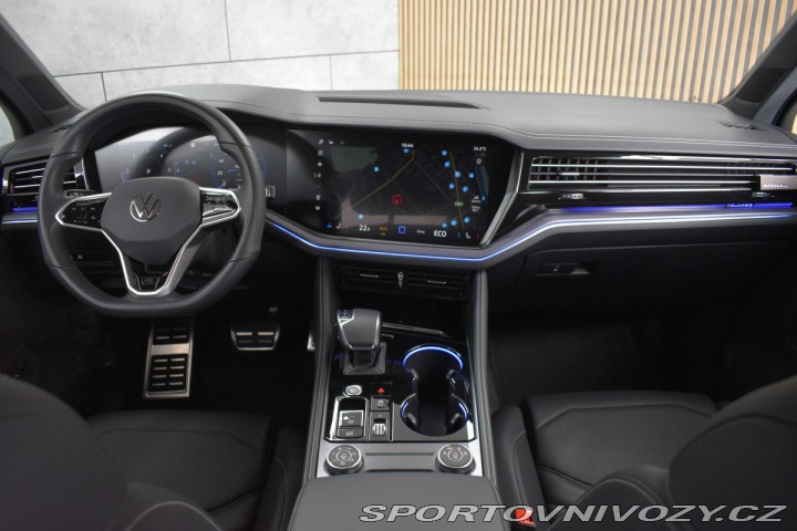 Volkswagen Ostatní modely Touareg 3.0 TDI R-LINE*ZÁRUKA*TAŽ 2024