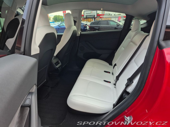 Tesla Model Y Dual Motor 378 kW SOH 93, 2022