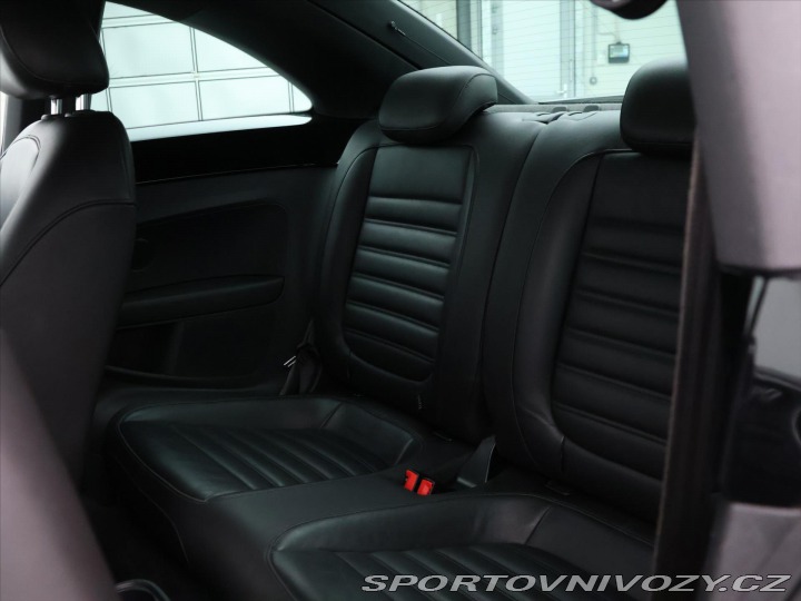 Volkswagen Beetle 2,0 TSI 147kW Sport 2012