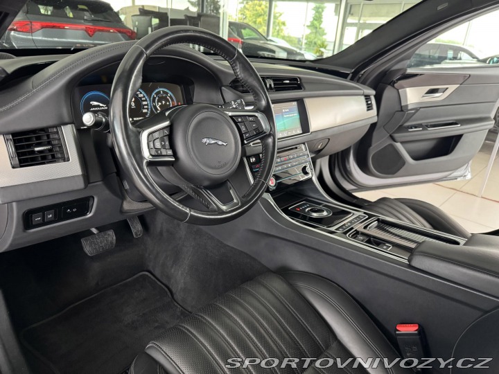 Jaguar XF 25d AWD*FullLED*360Kam*Pa 2018