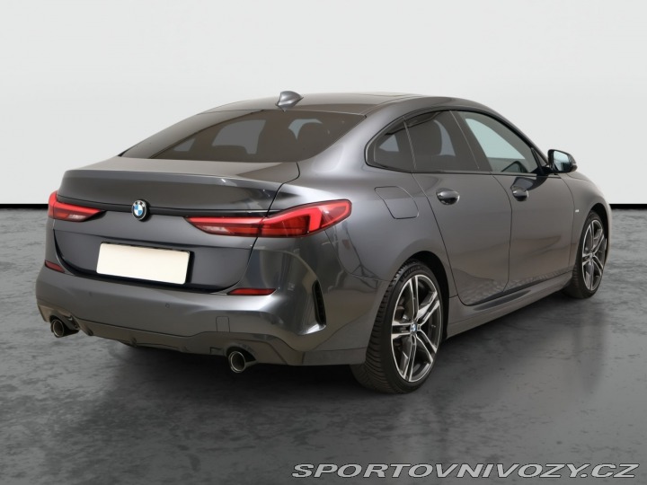 BMW 2 Sport Line 218d 2021