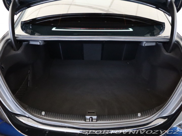 Mercedes-Benz C AMG Style C 300 h 2015