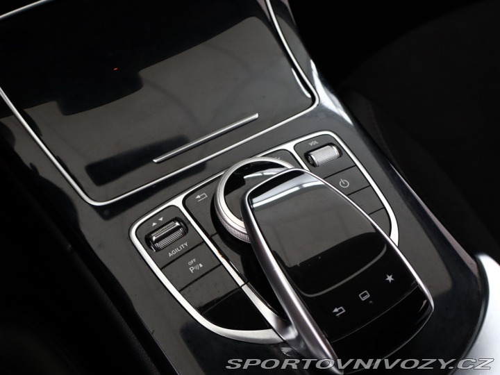 Mercedes-Benz C AMG Style C 300 h 2015
