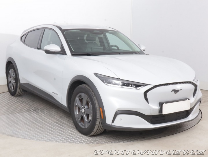 Ford Mustang Mach-E Standard Range RW 2021