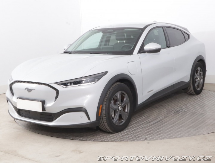 Ford Mustang Mach-E Standard Range RW 2021