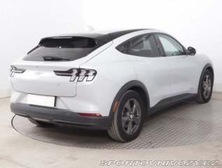 Ford Mustang Mach-E Standard Range RW 2021