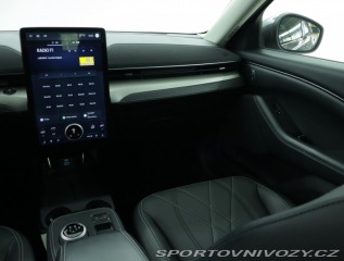 Ford Mustang Mach-E Standard Range RW 2021