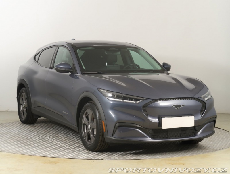 Ford Mustang Mach-E Standard Range RW