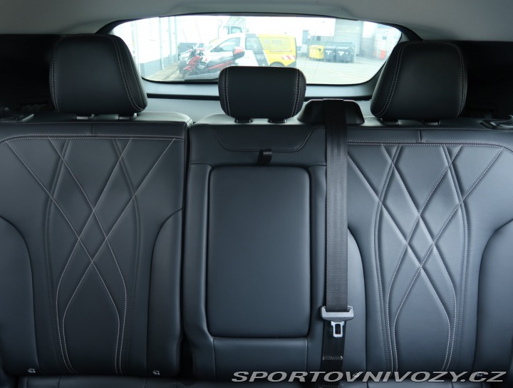 Ford Mustang Mach-E Standard Range RW 2021