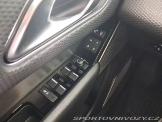 Ostatní značky Ostatní modely Land Rover Range Rover Velar R-Dynamic SE P380 2018