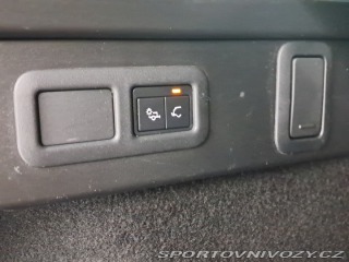 Ostatní značky Ostatní modely Land Rover Range Rover Velar R-Dynamic SE P380 2018