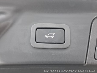 Ostatní značky Ostatní modely Land Rover Range Rover Velar R-Dynamic SE P380 2018