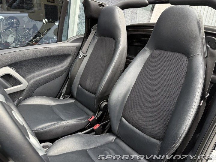 Smart Fortwo 1,0 62kW Cabrio kůže REZE 2009