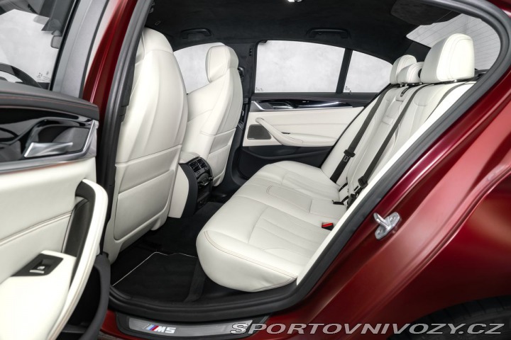 BMW M5 First Edition 1/400 2018