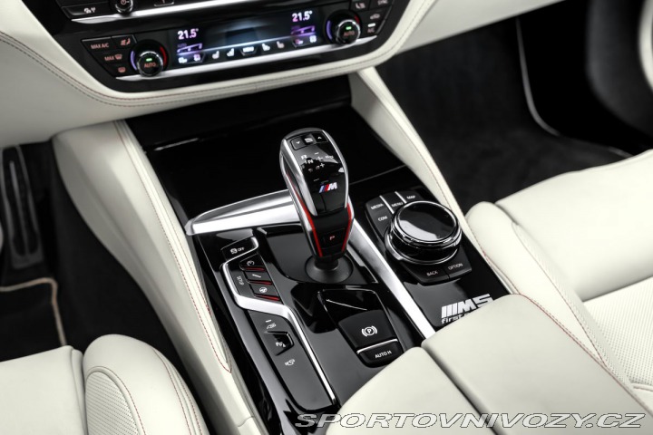 BMW M5 First Edition 1/400 2018