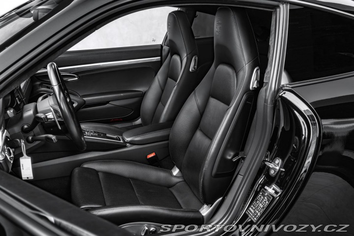 Porsche 911 Carrera 991 Sport Chrono 2018