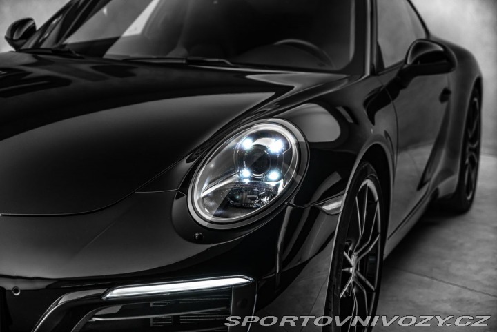 Porsche 911 Carrera 991 Sport Chrono 2018