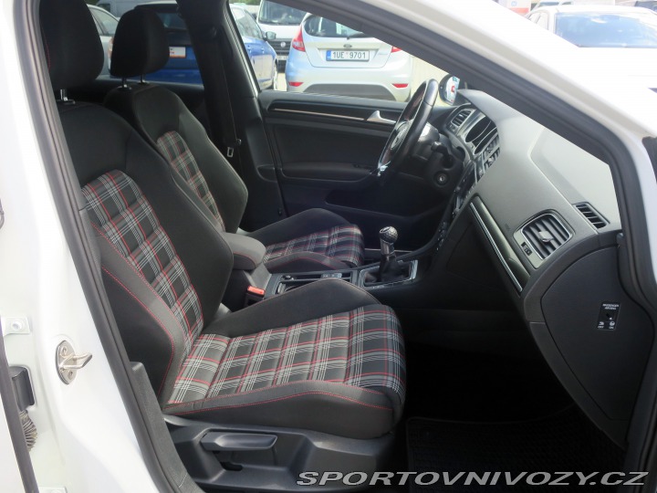 Volkswagen Golf 7 GTi 162kW - Manuál, Dyn 2015