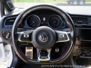 Volkswagen Golf 7 GTi 162kW - Manuál, Dyn 2015